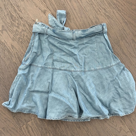 Zara Soft Denim Short - XS - Picture 3 of 3